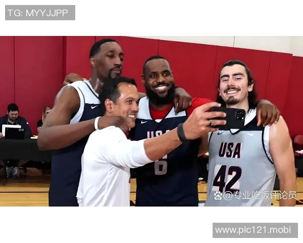 前热火助教谈詹姆斯首回克城:气氛简直疯狂,球迷朝他扔电池 前热火助教谈詹姆斯首回克城:气氛简直疯狂,球迷朝他扔电池